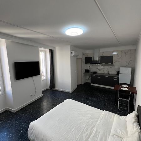 Suite St Charles, Canebiere, Vieux-Port Marseille Exterior photo