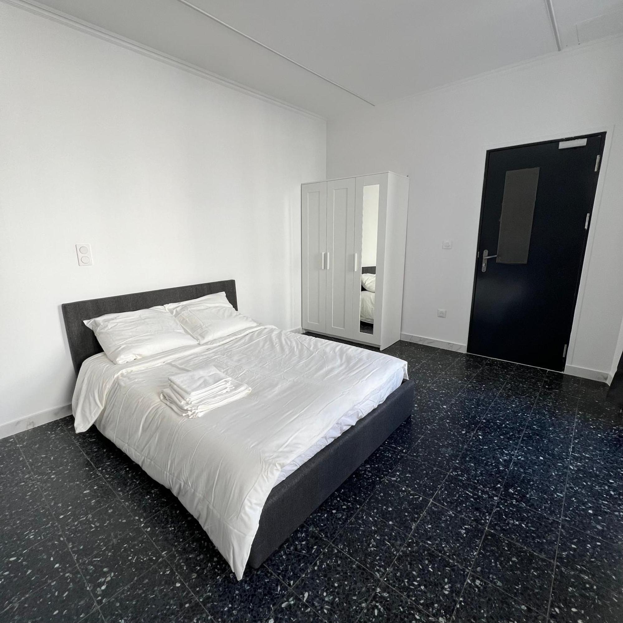 Suite St Charles, Canebiere, Vieux-Port Marseille Exterior photo